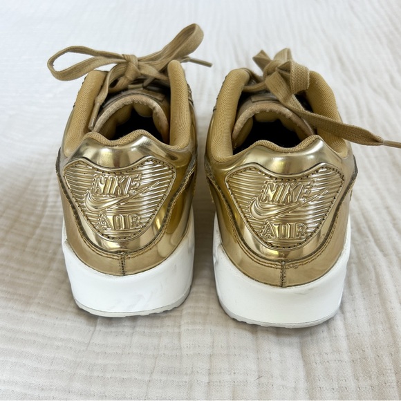 Women’s Nike Air Max 90 in Gold size 8.5 - Picture 7 of 10
